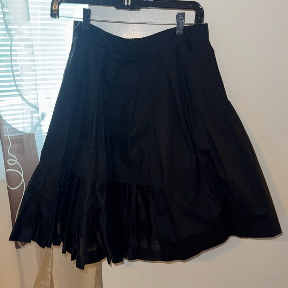 Brand new Christian Dior puffy skirt
2021 collection